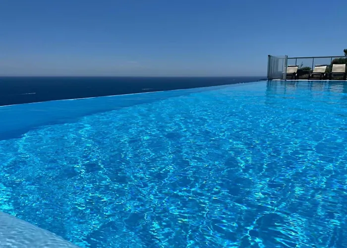 Le Coq Splendide Vue - Beautiful Pool - Parking