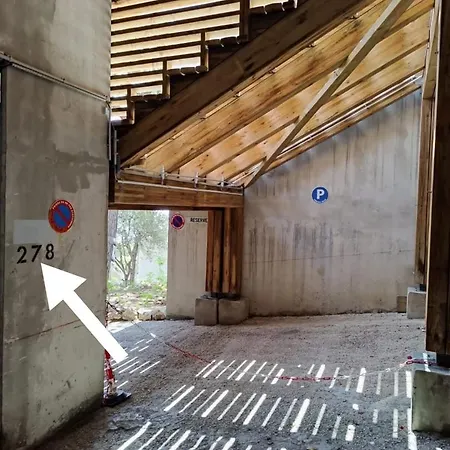 Le Coq Splendide Vue - Beautiful Pool - Parking