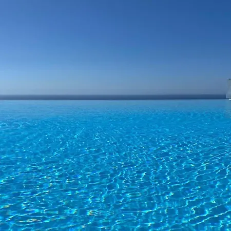 Le Coq Splendide Vue - Beautiful Pool - Parking