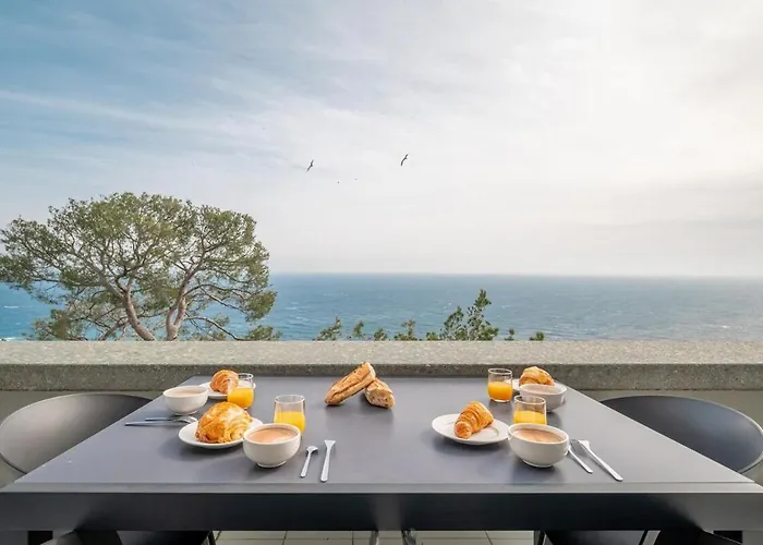 Le Coq Splendide Vue - Beautiful Pool - Parking アパート