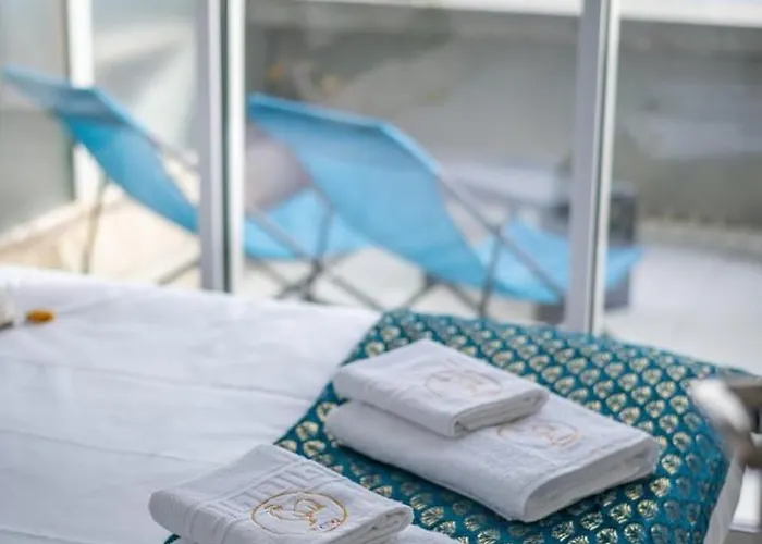 アパート Le Coq Splendide Vue - Beautiful Pool - Parking *