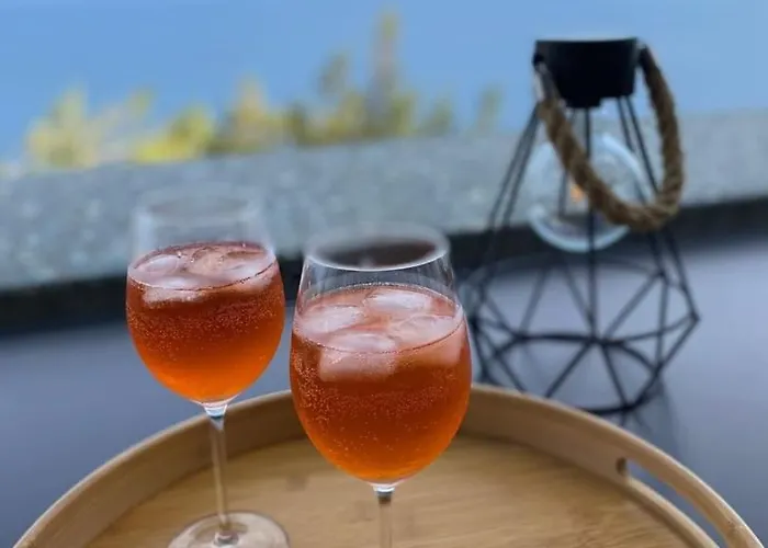 Le Coq Splendide Vue - Beautiful Pool - Parking カップダイユ