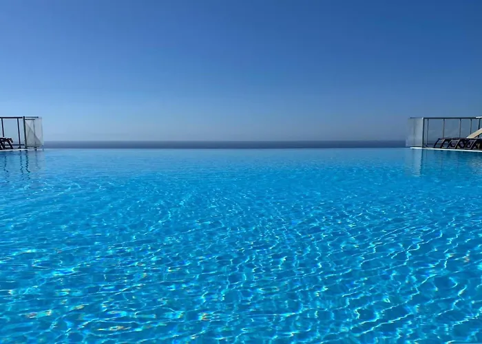 Le Coq Splendide Vue - Beautiful Pool - Parking